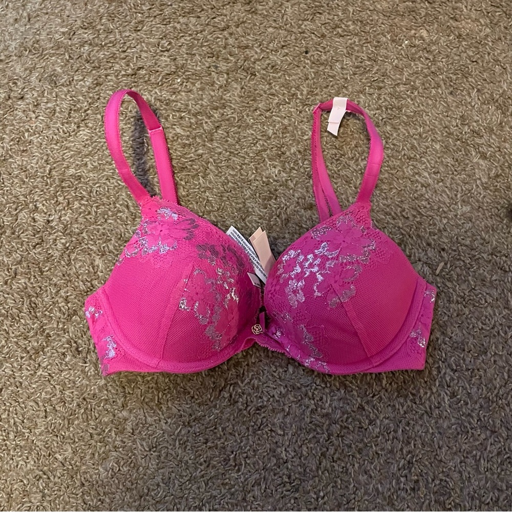NWT Victorias Secret Bra